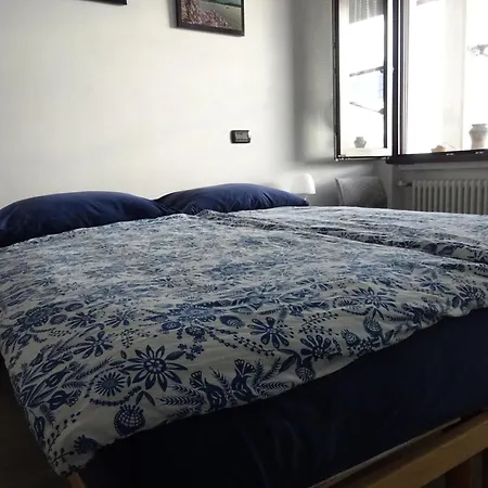 Проживание в семье Brunate98 Комо